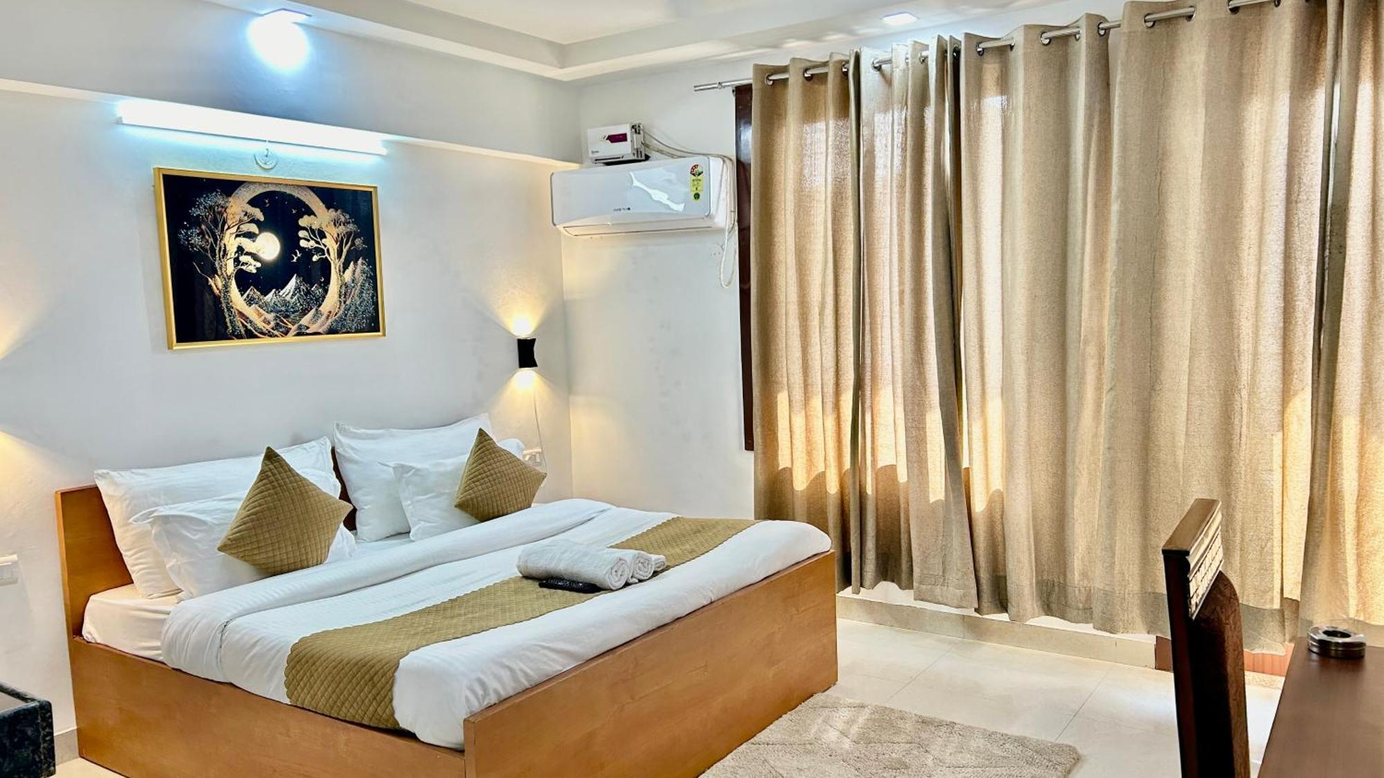 Aura Luxury Studio I Couple Friendly I Near Golf Course Road, Sector 57, Gurgaon Zewnętrze zdjęcie